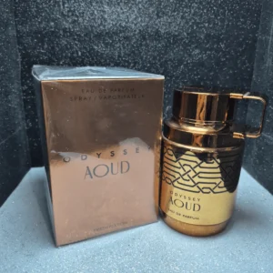 Perfume árabe Armaf Odyssey Aoud para hombre en frasco dorado y negro con caja original.