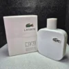 Perfume original Lacoste L.12.12 Blanc (White) para hombre en frasco blanco mate con logotipo del cocodrilo y caja original.